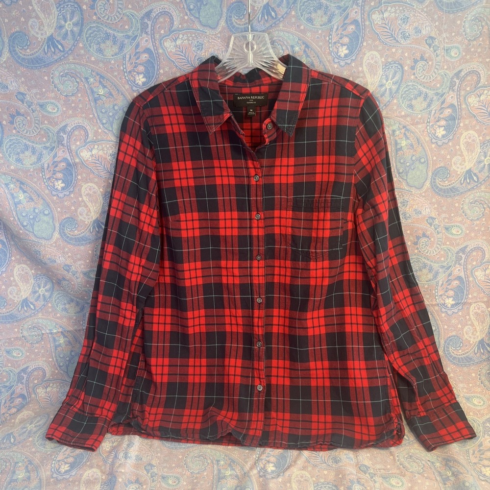 Banana Republic, Red Plaid Shirt, Classic Fit, Size Medium Women's